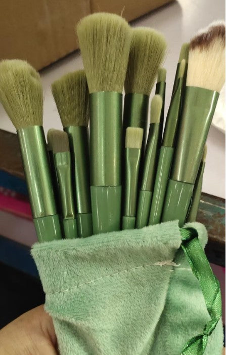 Lakerain Pro Beauty Brush Set – 13 Pieces